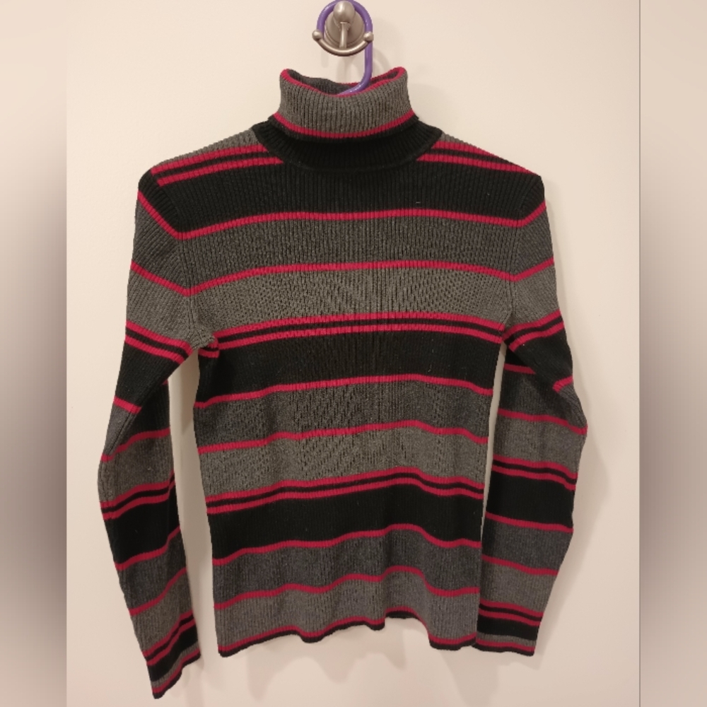 B. Moss turtleneck sweater